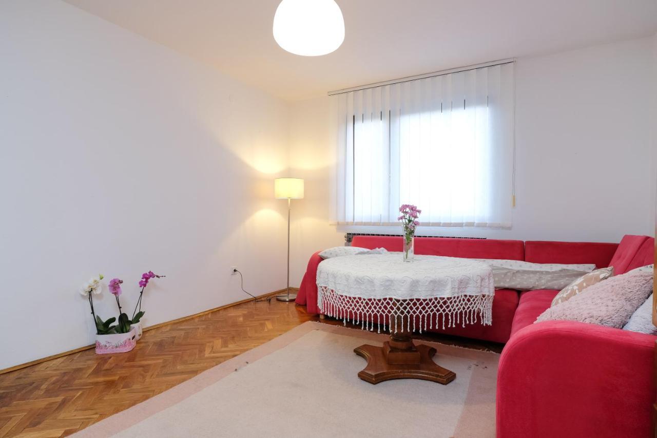 The Cosmic Gate Apartments Visoko Esterno foto
