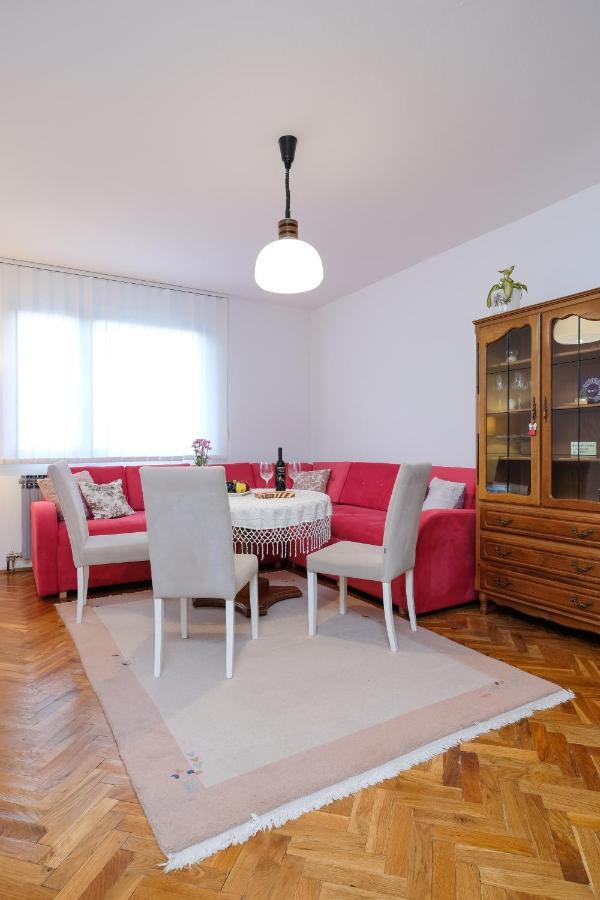 The Cosmic Gate Apartments Visoko Esterno foto