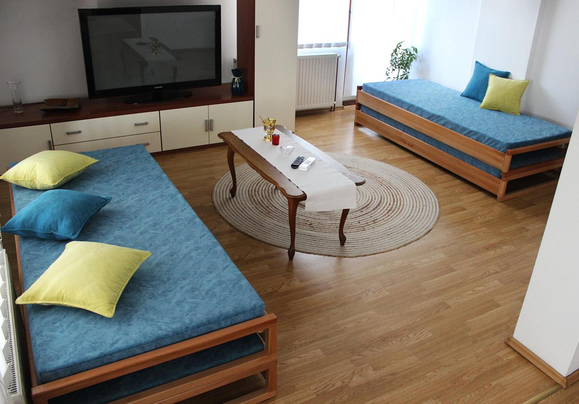 The Cosmic Gate Apartments Visoko Esterno foto